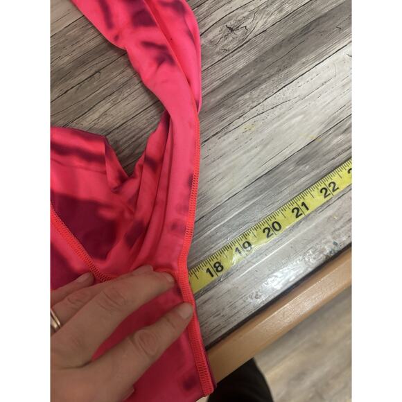 Under Armour Womens Shirt Size Small Cold Gear Mock Long Sleeve Pink Base Layer - Picture 3 of 12